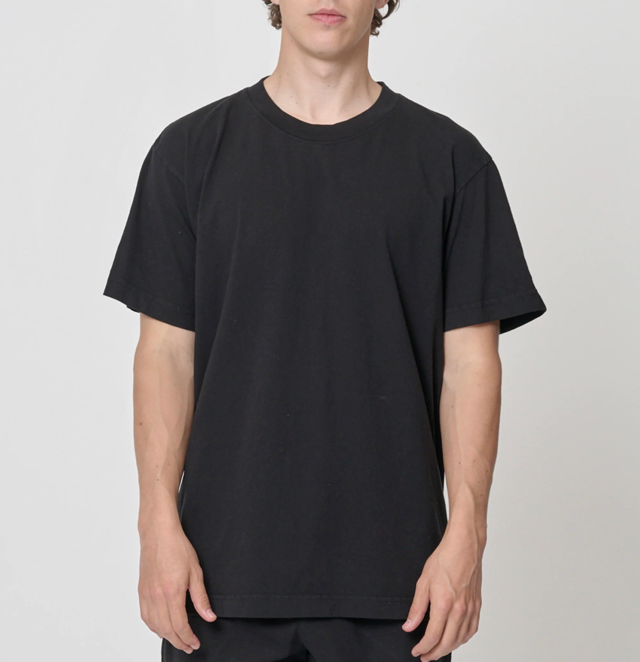 PostFire Caring Flagship Tee - Regular Fit - Black/Blue
